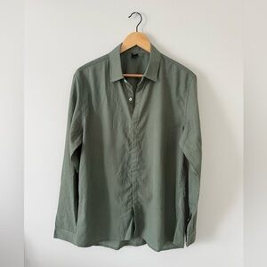 Green Men’s Button Up Shirt (size large)